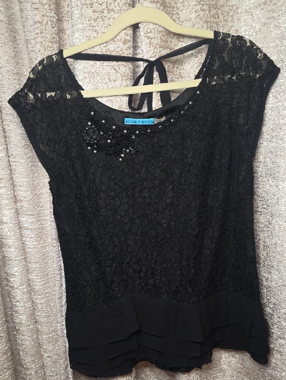 Alice + Olivia Black Lace Beaded Cap-Sleeve Top Size M